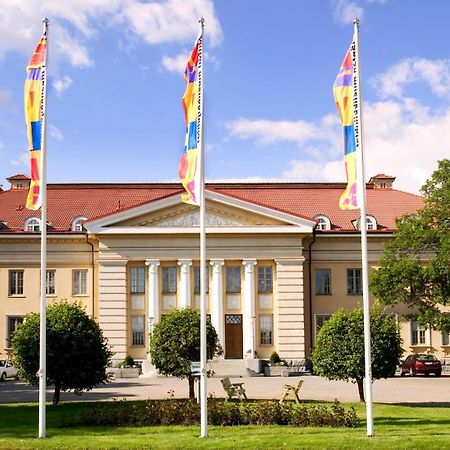 Hotelli-Ravintola Maentaen Klubi Мянття Экстерьер фото